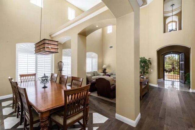 7216 Sanderling Court, Carlsbad, CA 92011