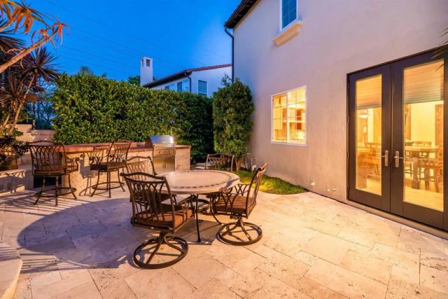7216 Sanderling Court, Carlsbad, CA 92011