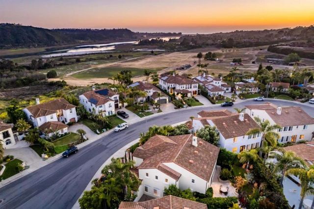 7216 Sanderling Court, Carlsbad, CA 92011