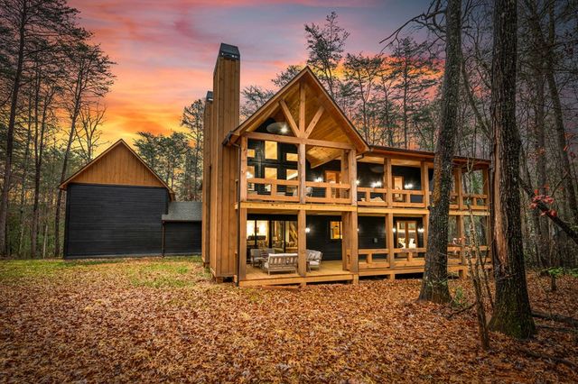 45 Shermans Court, Mccaysville, GA 30555