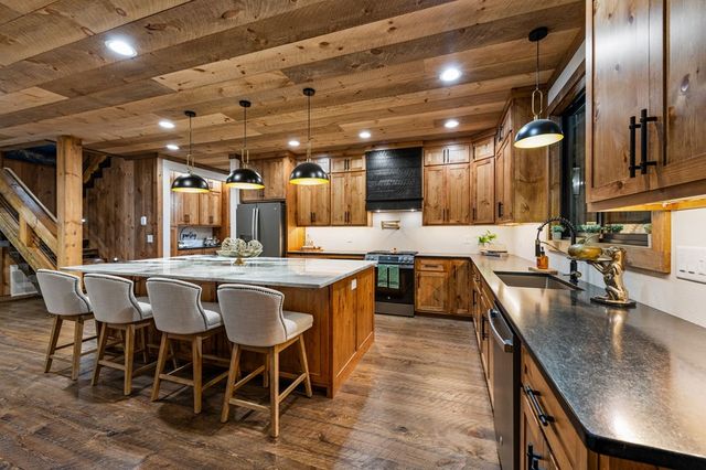 45 Shermans Court, Mccaysville, GA 30555
