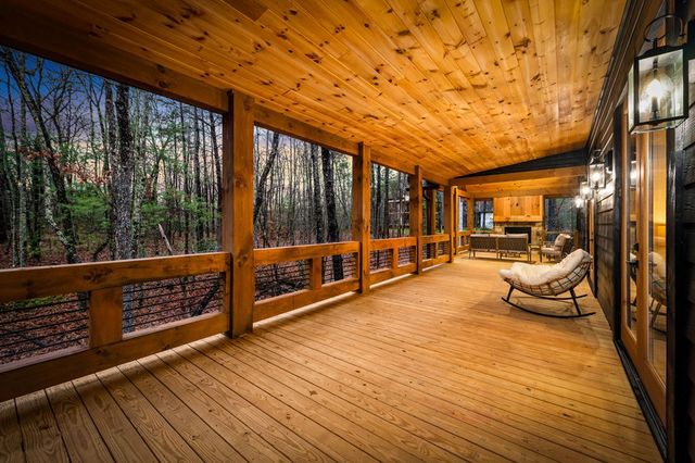 45 Shermans Court, Mccaysville, GA 30555