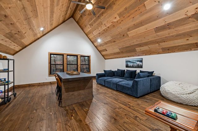45 Shermans Court, Mccaysville, GA 30555