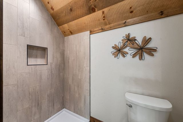 45 Shermans Court, Mccaysville, GA 30555