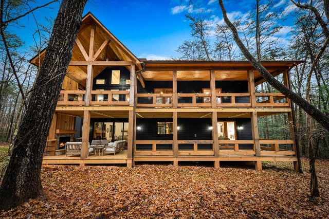 45 Shermans Court, Mccaysville, GA 30555