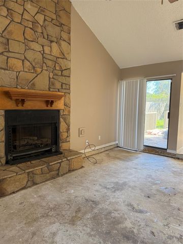 19214 Hikers Trail Drive, Humble, TX 77346