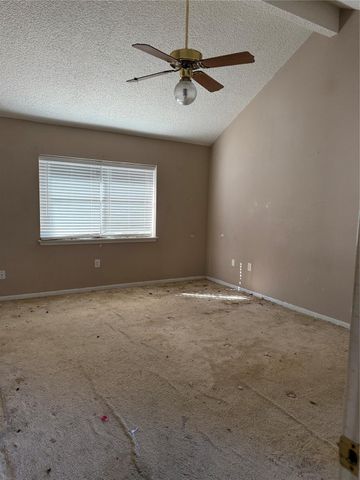 19214 Hikers Trail Drive, Humble, TX 77346