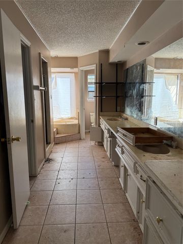 19214 Hikers Trail Drive, Humble, TX 77346