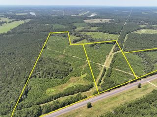 3 Highway 146, Ace, TX 77351