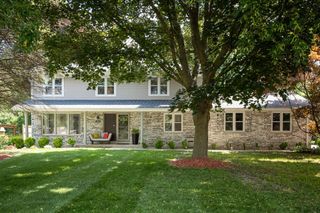 4962 S 82nd STREET, Greenfield, WI 53220