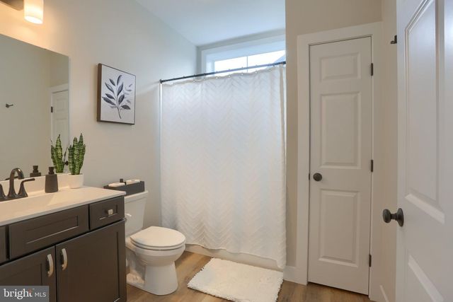 529 BREEZEWOOD LN, Annville, PA 17003