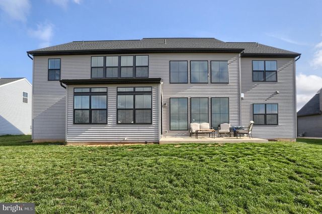 529 BREEZEWOOD LN, Annville, PA 17003