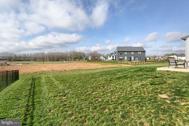 529 BREEZEWOOD LN, Annville, PA 17003