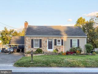 510 HOGESTOWN ROAD, Mechanicsburg, PA 17050