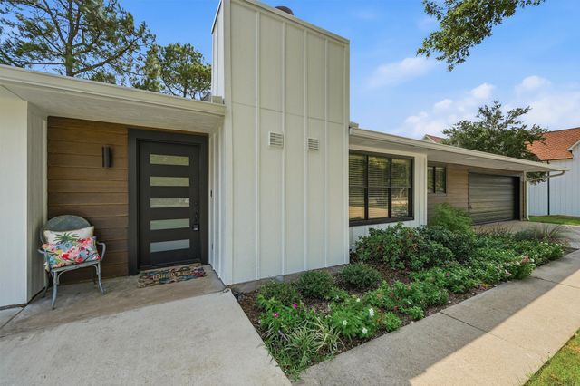 722 Kiowa Drive W, Lake Kiowa, TX 76240