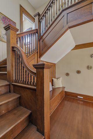 2446 E River Drive, Davenport, IA 52803