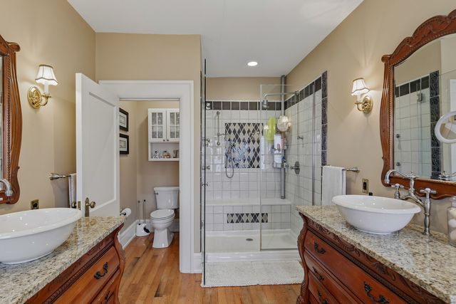 2446 E River Drive, Davenport, IA 52803