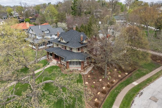 2446 E River Drive, Davenport, IA 52803