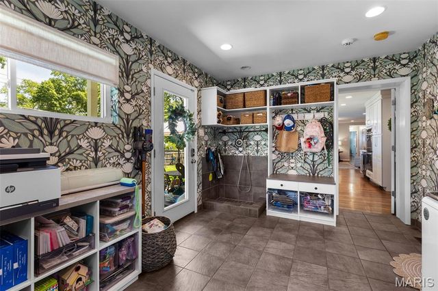 1031 Dovergate Drive, Kirkwood, MO 63122