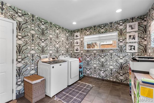 1031 Dovergate Drive, Kirkwood, MO 63122