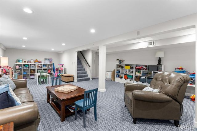1031 Dovergate Drive, Kirkwood, MO 63122