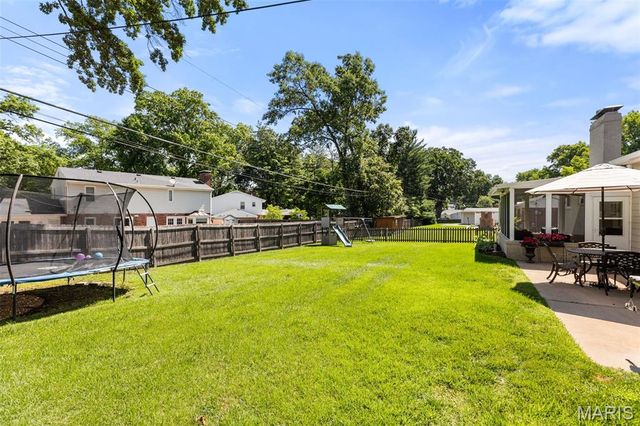 1031 Dovergate Drive, Kirkwood, MO 63122