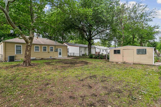 2134 S Poplar, Wichita, KS 67211