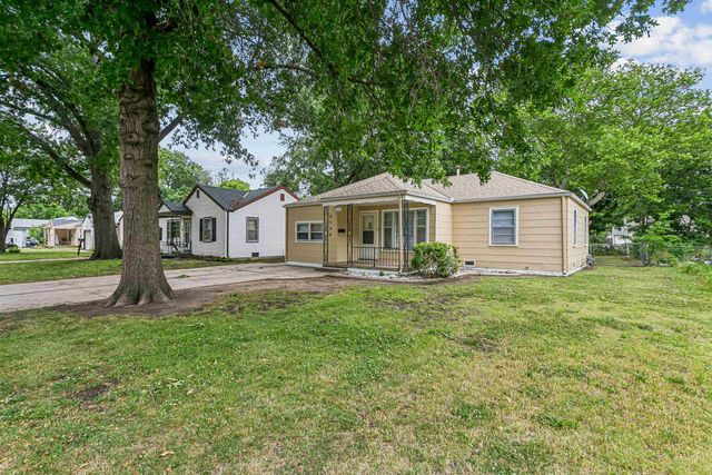 2134 S Poplar, Wichita, KS 67211