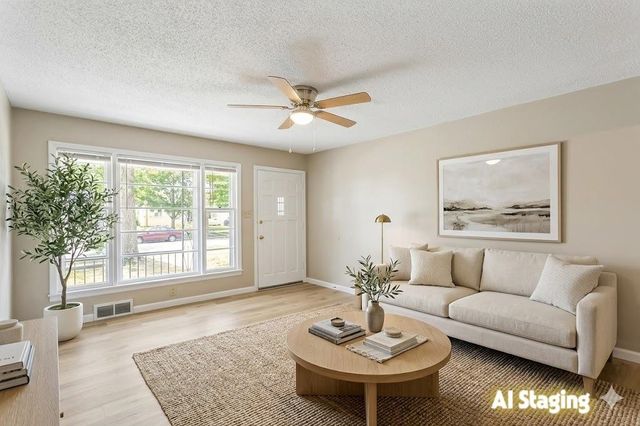 2134 S Poplar, Wichita, KS 67211