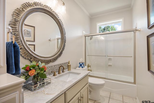 1413 Holly Creek Dr, Tyler, TX 75703