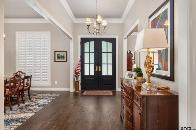 1413 Holly Creek Dr, Tyler, TX 75703