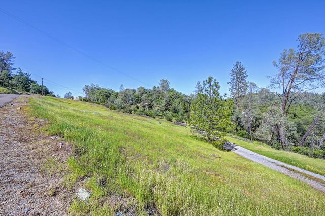 4751 Meadowview Acres Rd, Cool, CA 95614