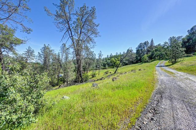 4751 Meadowview Acres Rd, Cool, CA 95614
