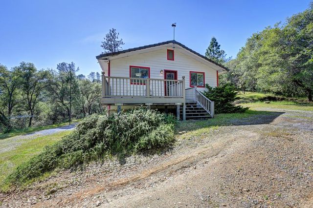 4751 Meadowview Acres Rd, Cool, CA 95614