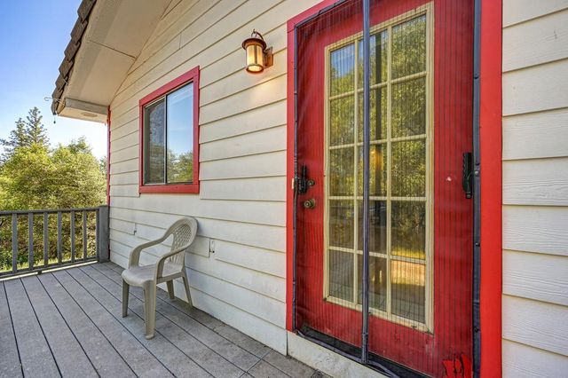 4751 Meadowview Acres Rd, Cool, CA 95614