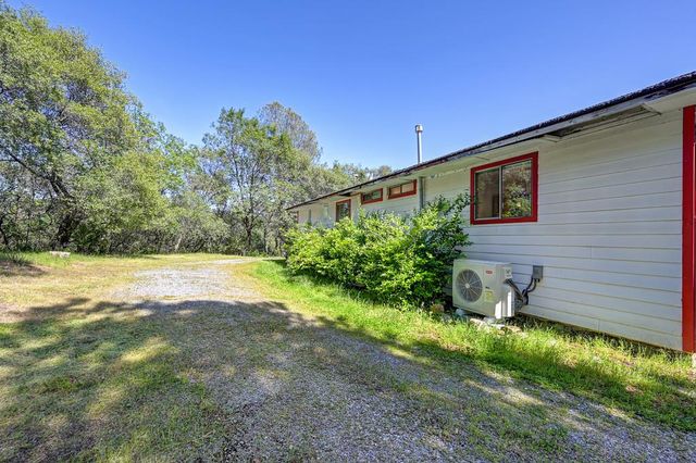 4751 Meadowview Acres Rd, Cool, CA 95614