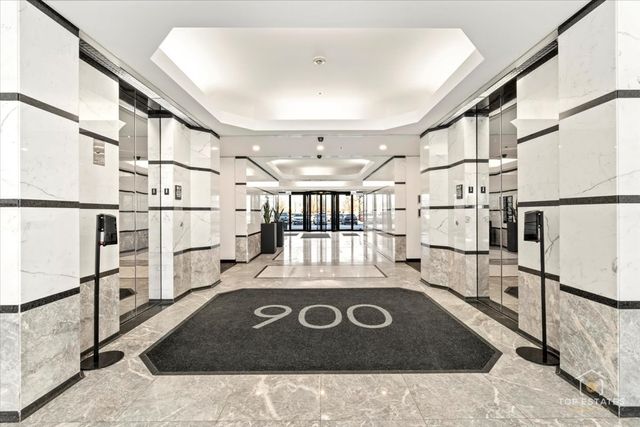 900 National Parkway, Schaumburg, IL 60173