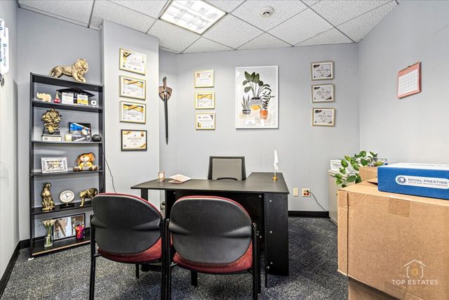 900 National Parkway, Schaumburg, IL 60173