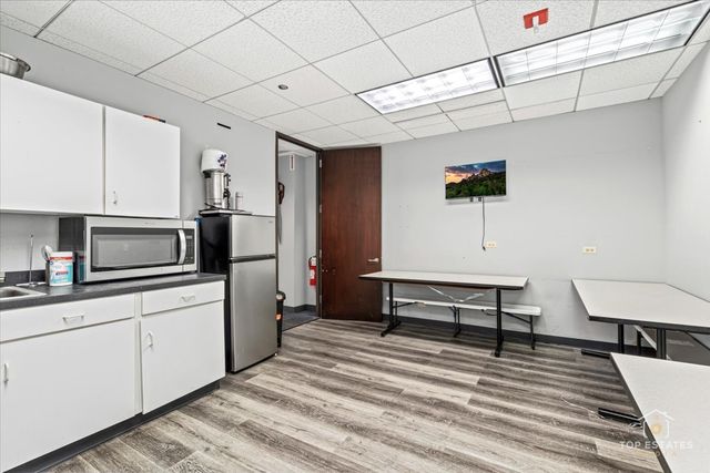 900 National Parkway, Schaumburg, IL 60173