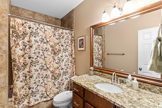 2408 STRATFORD CHASE PKY, Columbia, MO 65201