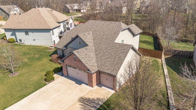 2408 STRATFORD CHASE PKY, Columbia, MO 65201