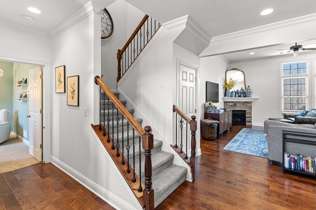 2408 STRATFORD CHASE PKY, Columbia, MO 65201