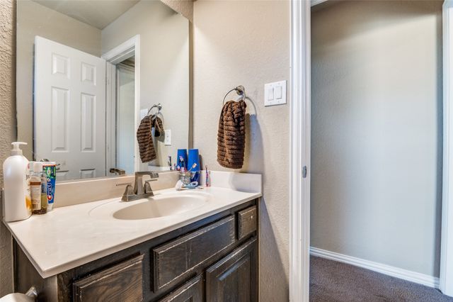 3449 Ava Drive, Midlothian, TX 76065