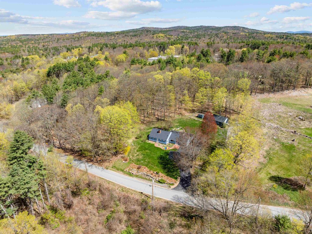 18 Morrill Road, Canterbury, NH 03224