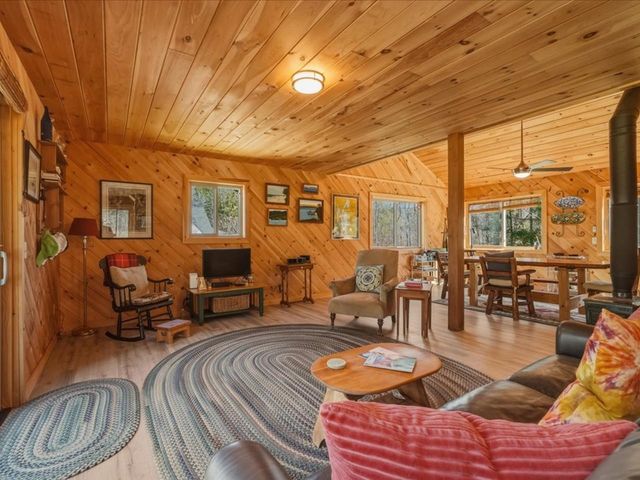 1233 Blockhouse Point Road, North Hero, VT 05474