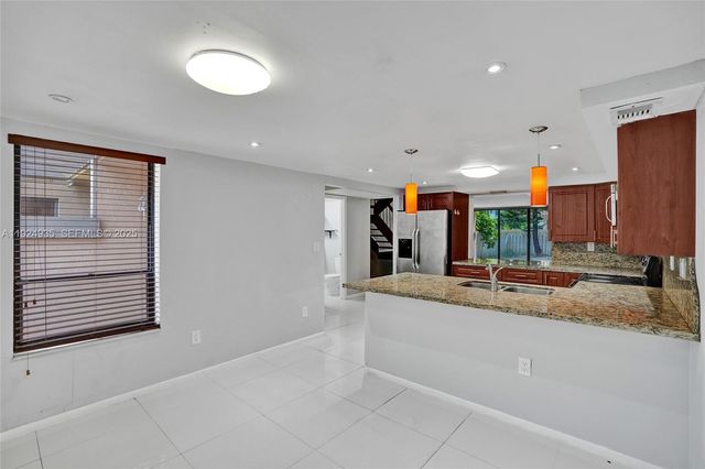 20607 NE 7th Ct, Miami, FL 33179