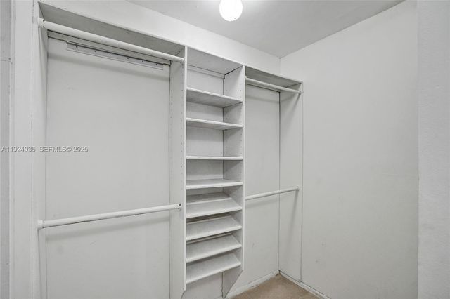 20607 NE 7th Ct, Miami, FL 33179