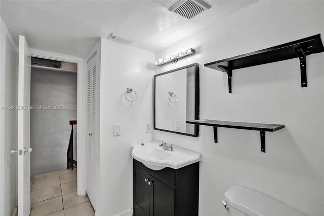 20607 NE 7th Ct, Miami, FL 33179