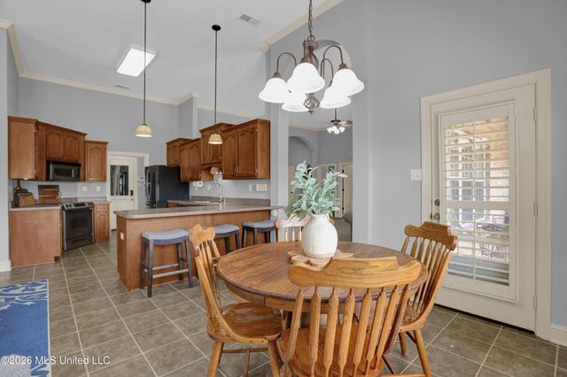 4981 Waterstone Cove, Olive Branch, MS 38654