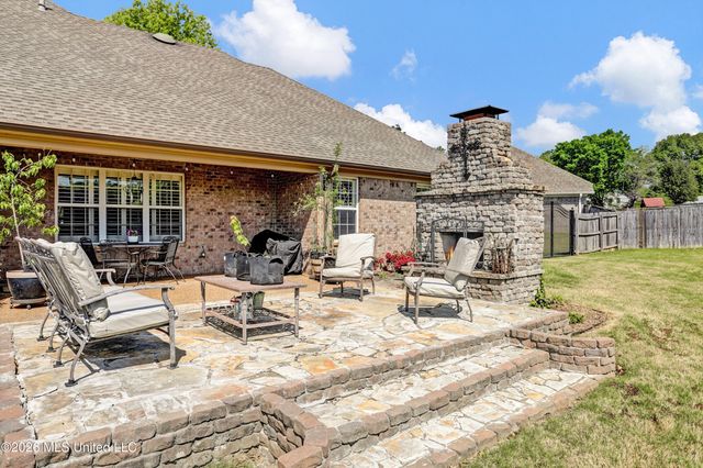 4981 Waterstone Cove, Olive Branch, MS 38654